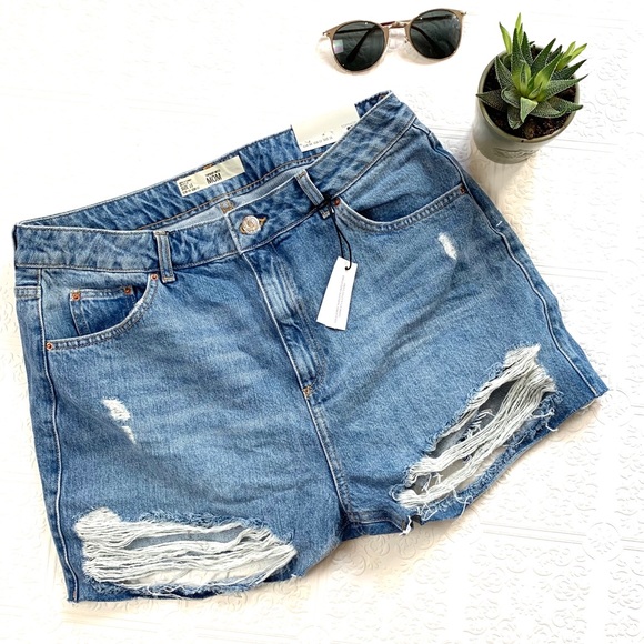 Topshop Pants - Topshop Mom High Rise Distressed Shorts SZ 16 NWT